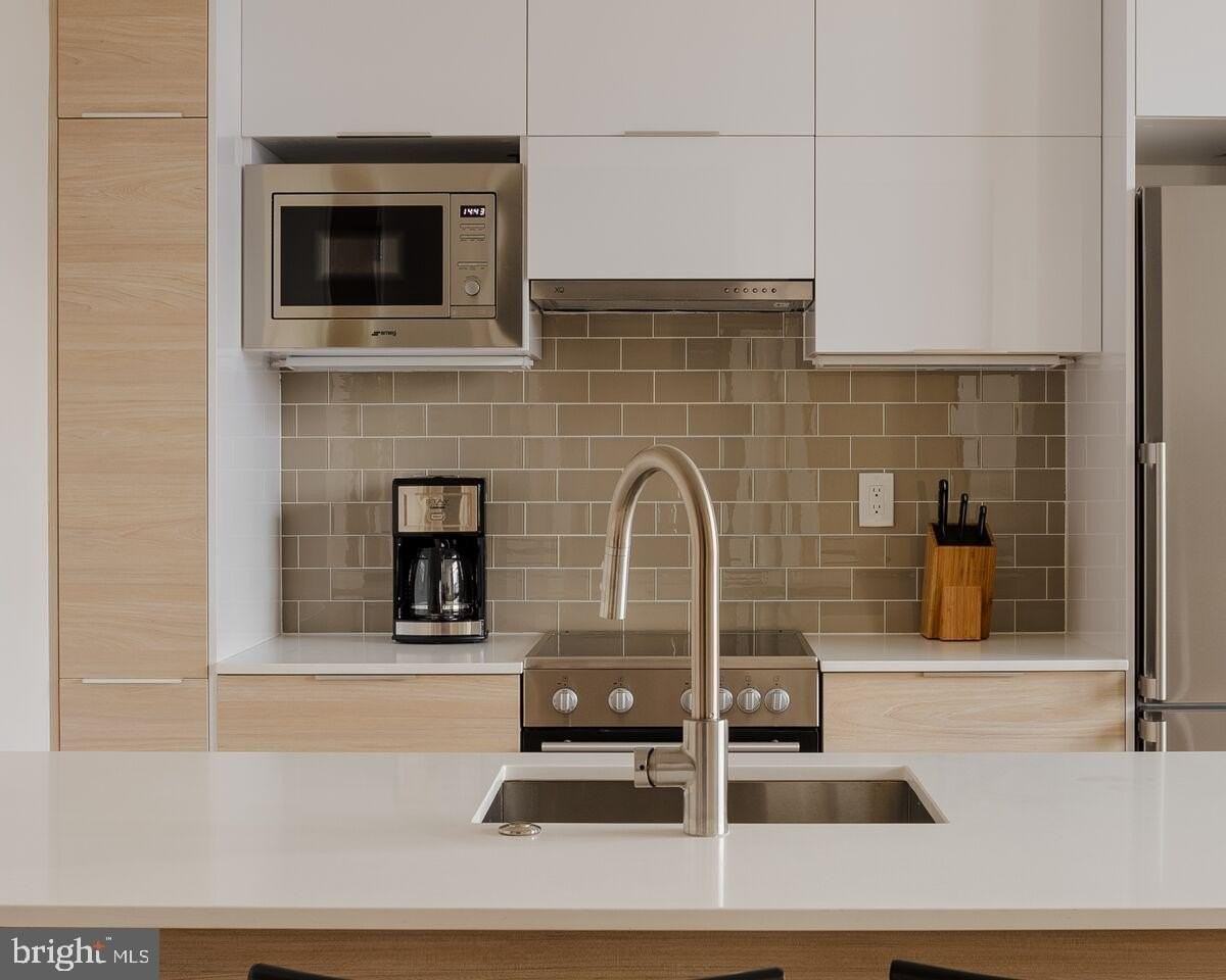 313 Race Street #404 - Photo 7 of 11