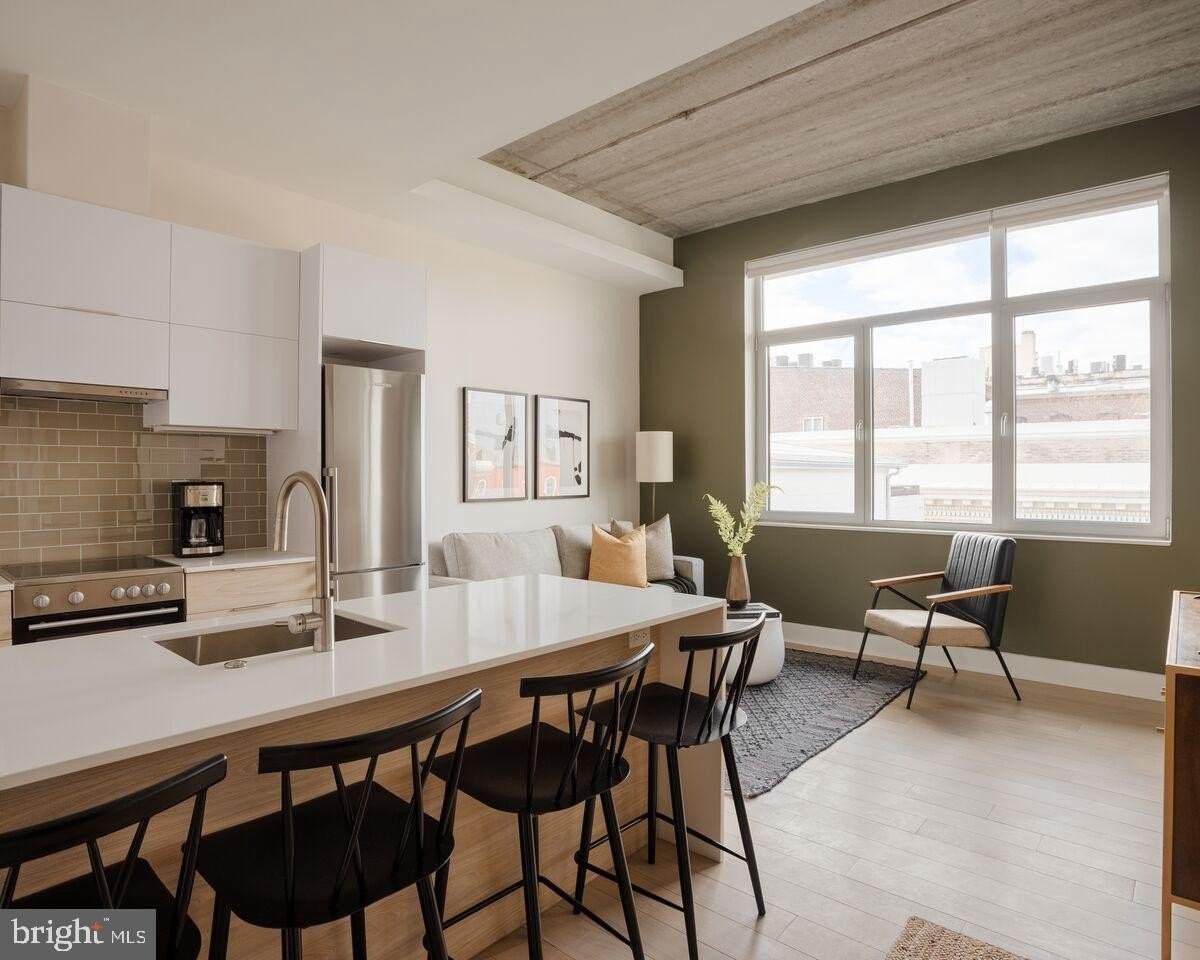 313 Race Street #404 - Photo 2 of 11