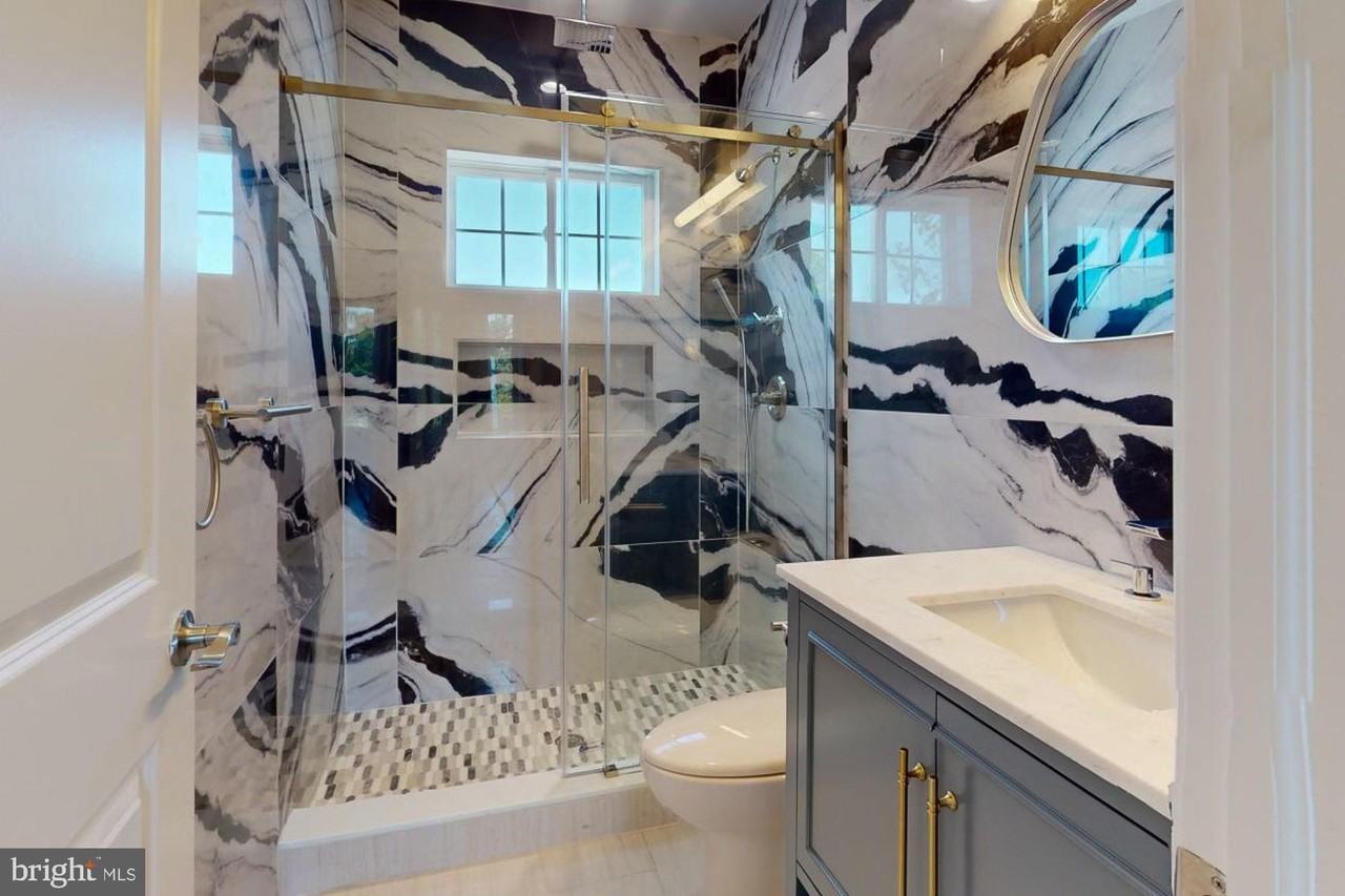 511 North Paxon Street - Photo 7 of 33