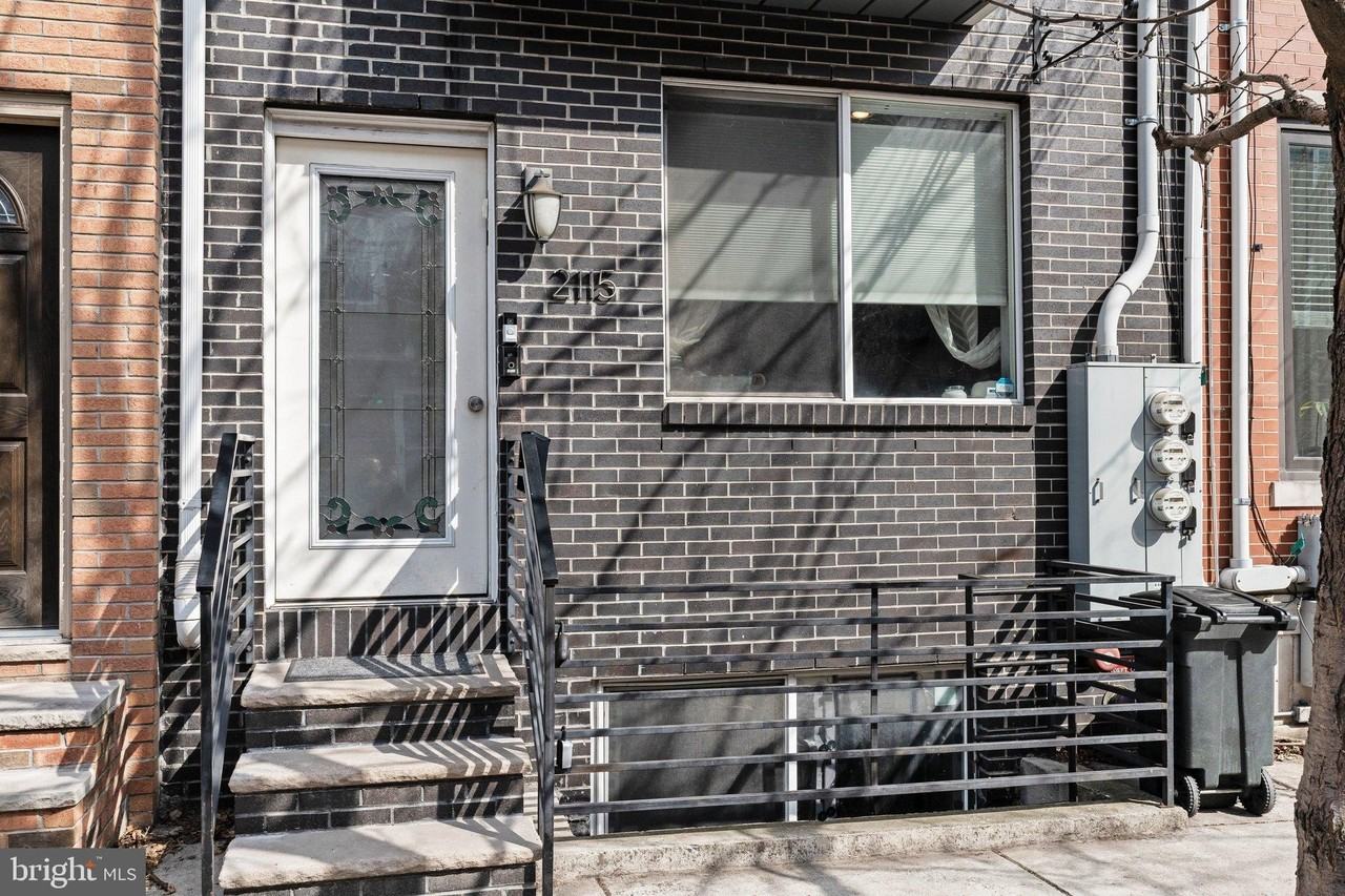 2115 Carpenter St Unit 1 #1 - Photo 3 of 24