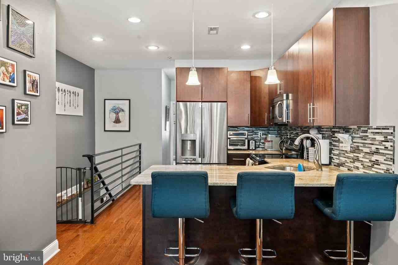 2115 Carpenter St Unit 1 #1 - Photo 7 of 24