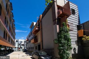 152 W Laurel St Apt 405 #405 - Photo 1 of 1