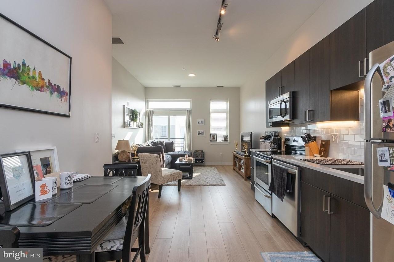 18 W Girard Ave Apt 302 #302 - Photo 4 of 22