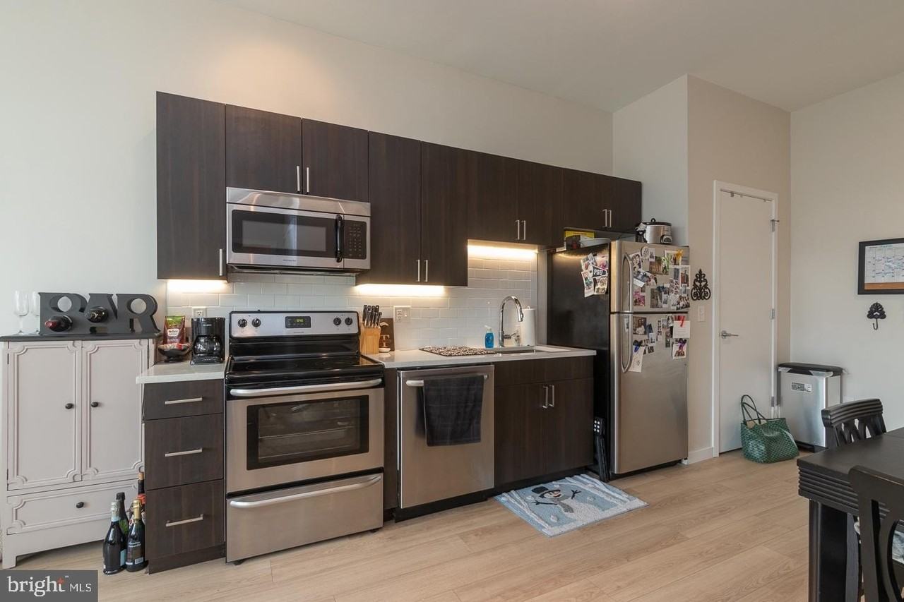 18 W Girard Ave Apt 302 #302 - Photo 7 of 22