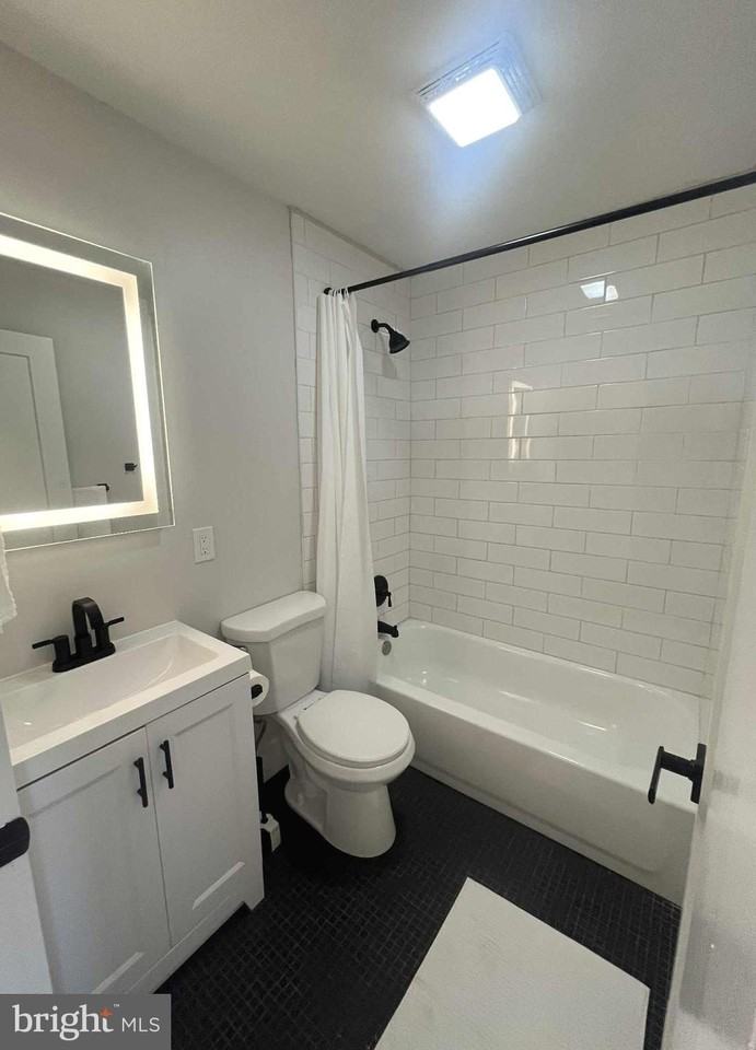 2307 E Firth St - Photo 3 of 18