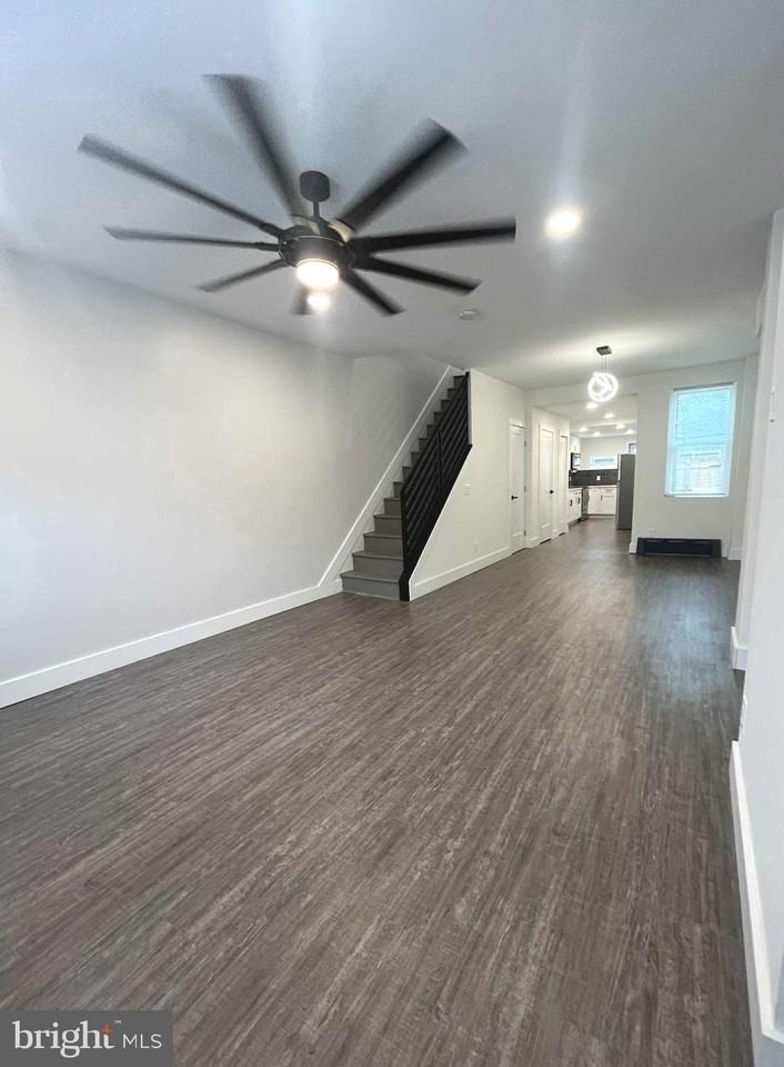 2307 E Firth St - Photo 5 of 18