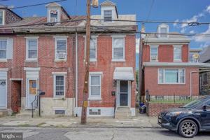 featured image of 2713 Kirkbride St