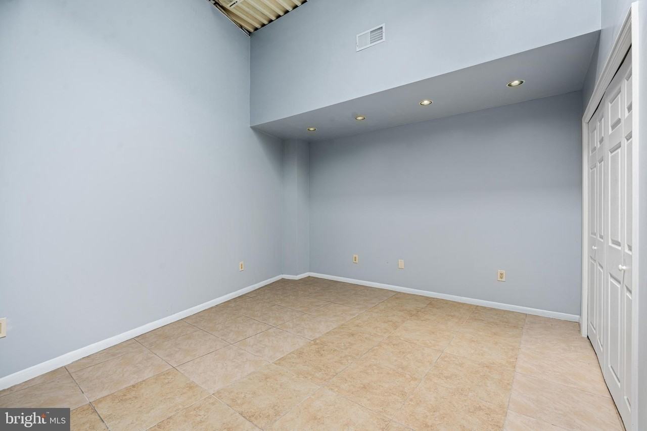 232 W Girard Ave Unit 2b #2B - Photo 3 of 14