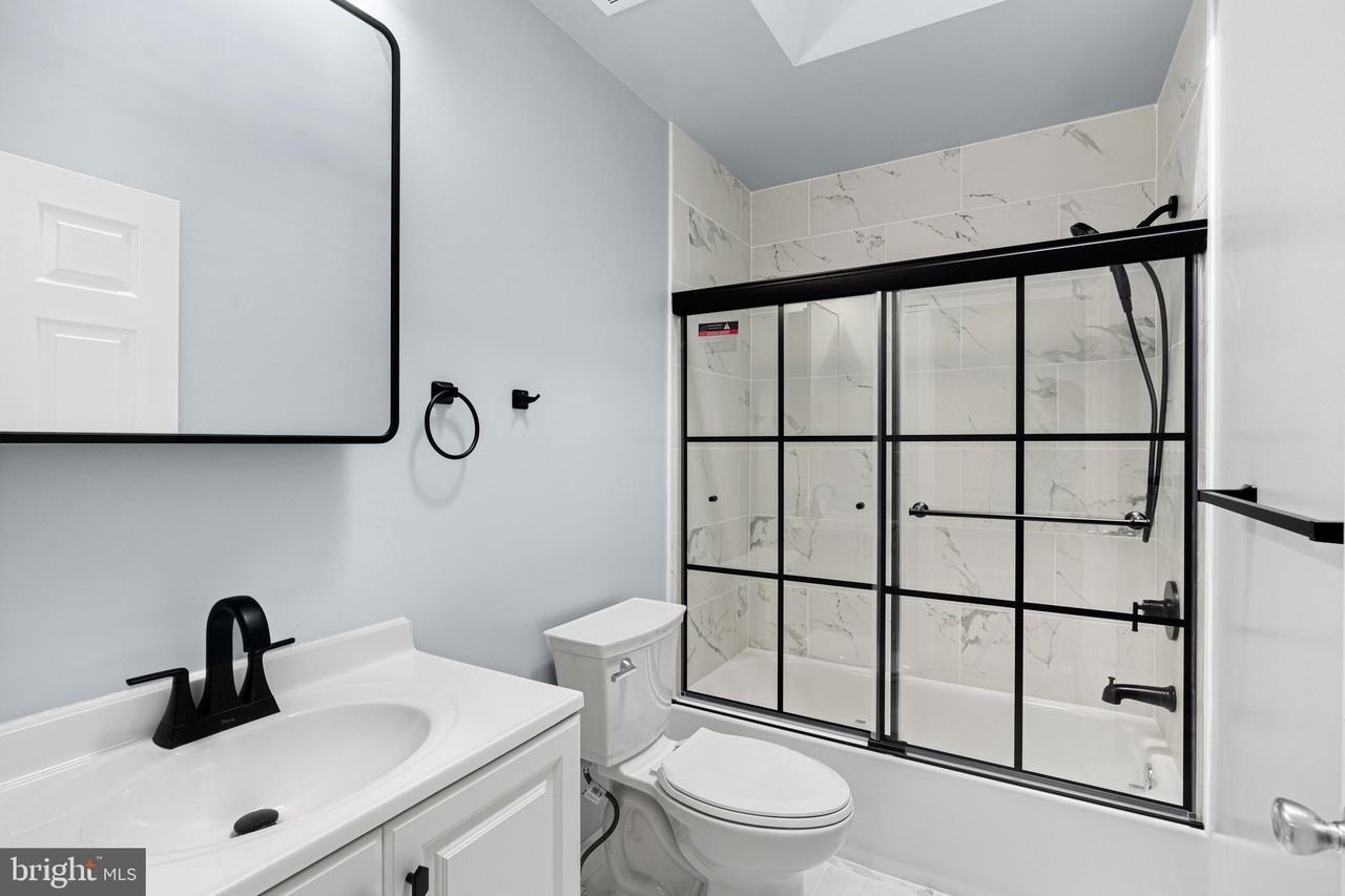 232 W Girard Ave Unit 2b #2B - Photo 4 of 14