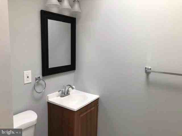 6630 N Broad St 1st Fl #1stFL - Photo 4 of 12