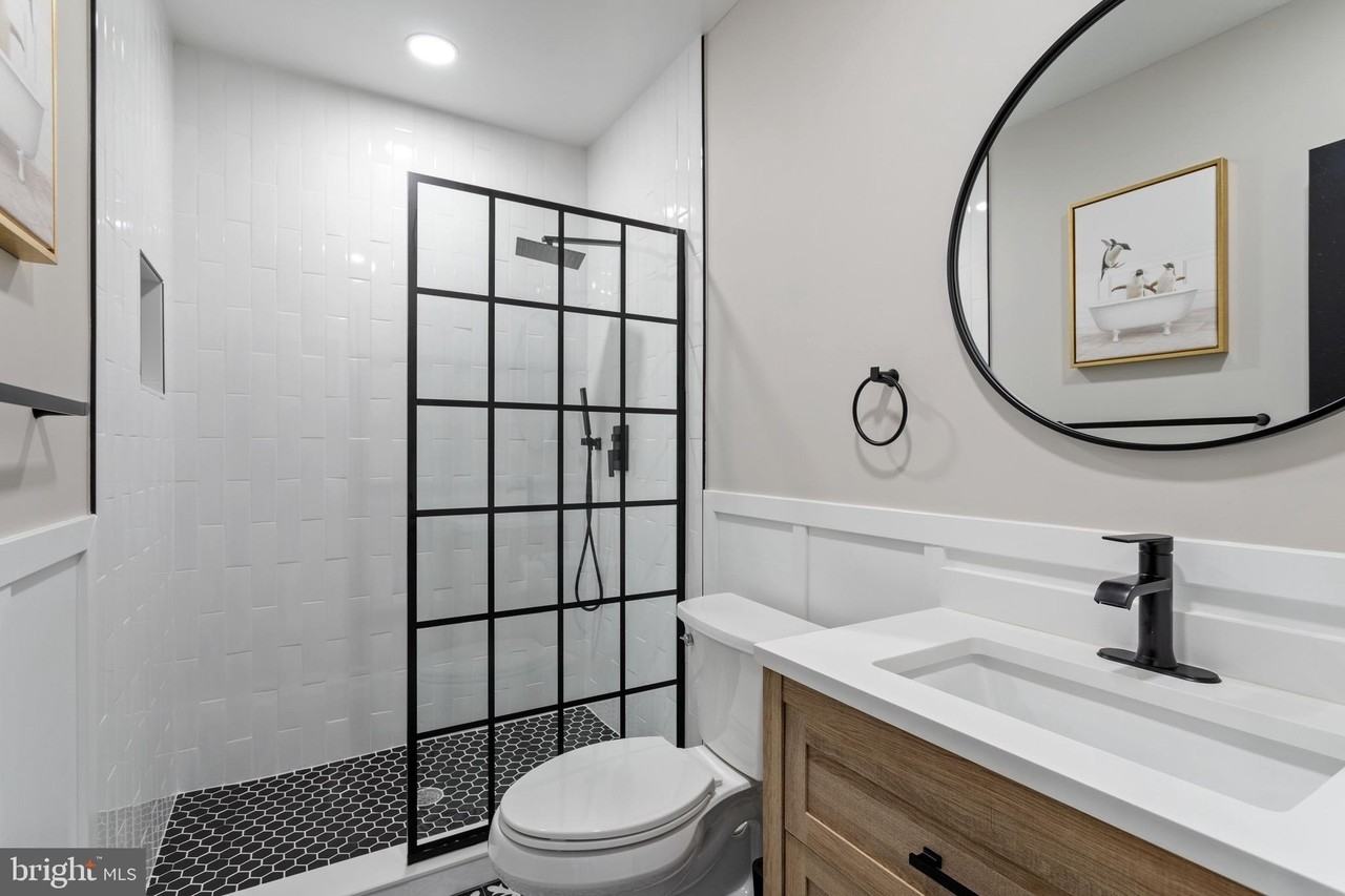 1507 W Thompson St - Photo 6 of 16