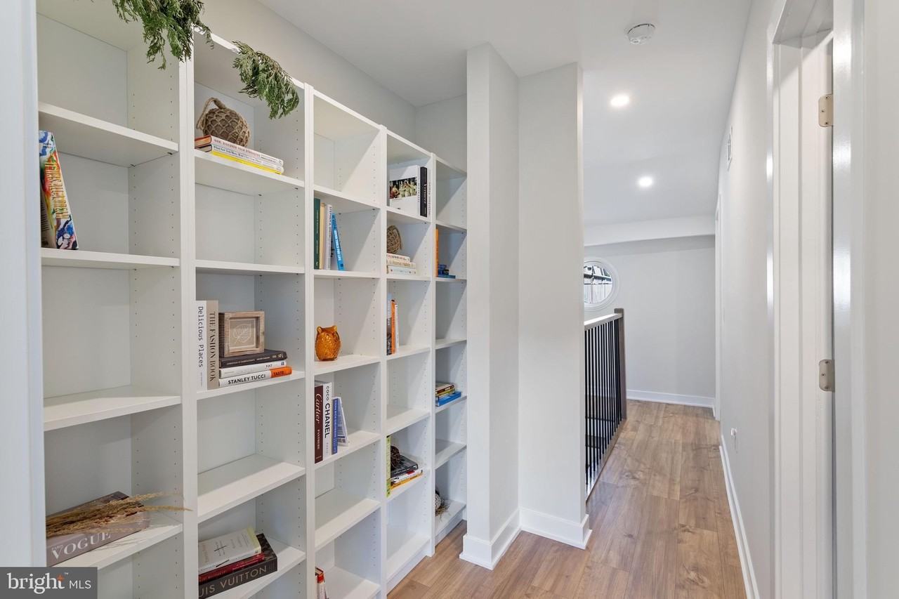 1507 W Thompson St - Photo 7 of 16