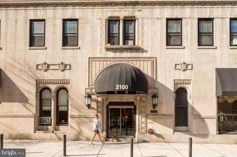 2100 Walnut Street #3E - Photo 3 of 38