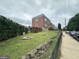 5206 Bingham St - Photo 1 of 1