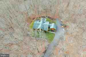 featured image of 1212 Acacia Dr