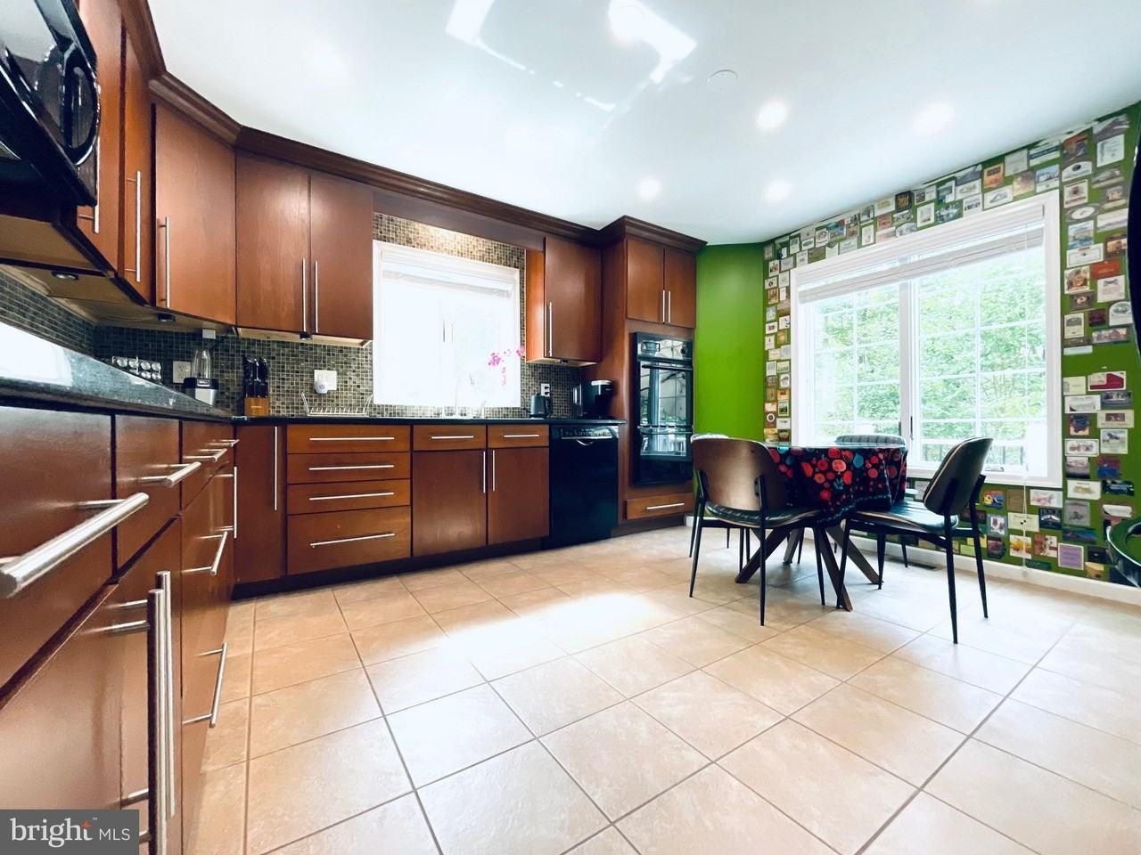 157 Main St - Photo 4 of 50