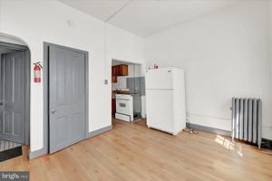 featured image of 128 S George St ## 130