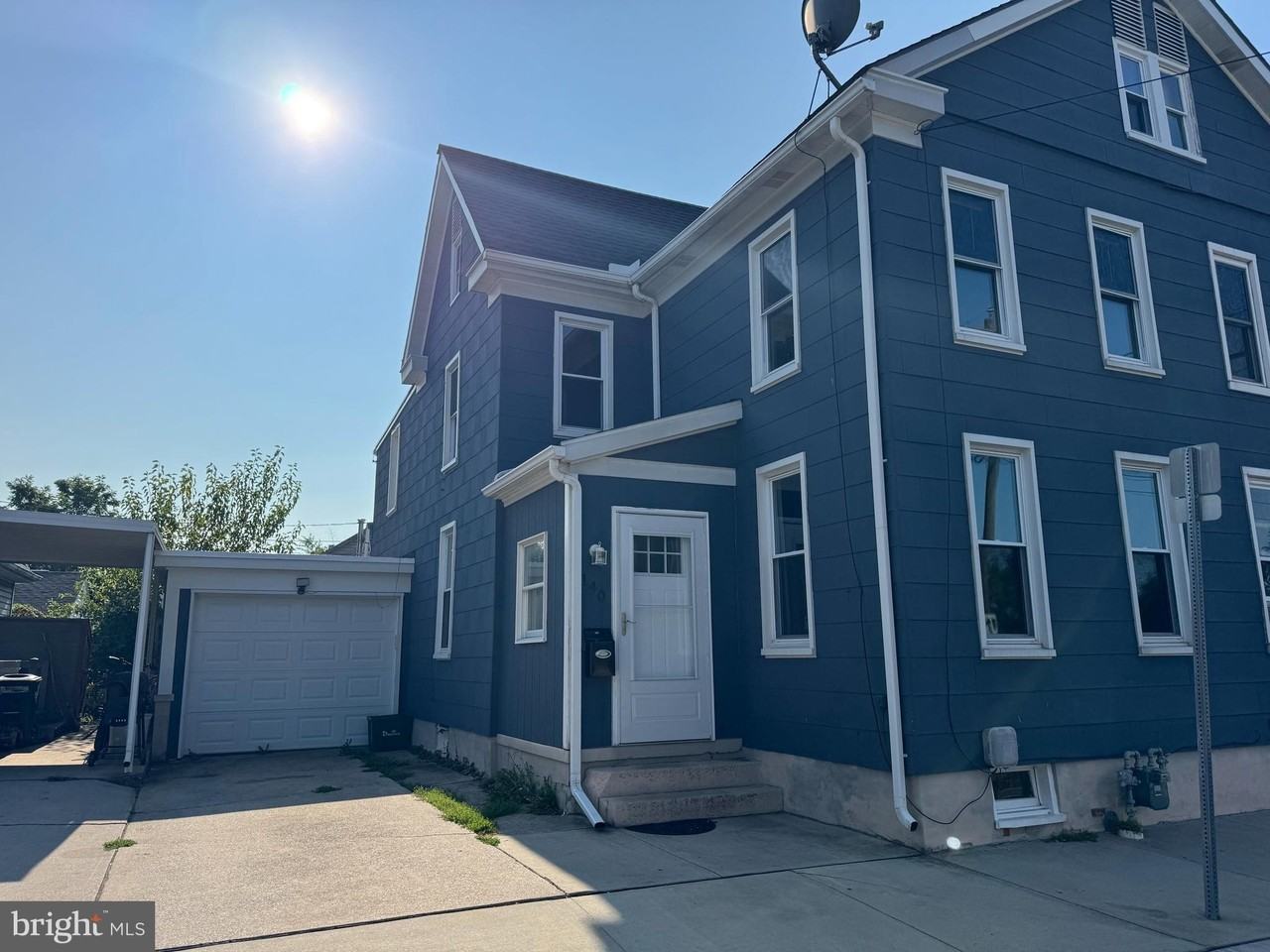 140 E Hanover St - Photo 3 of 20