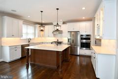 497 N Abingdon St - Photo 1 of 1