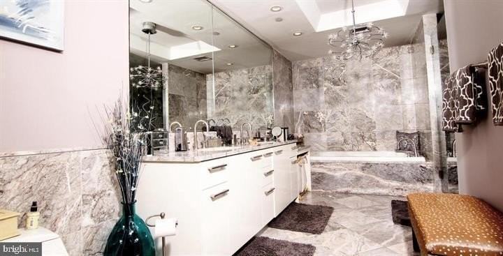 1881 N Nash St Unit 505 #505 - Photo 4 of 32