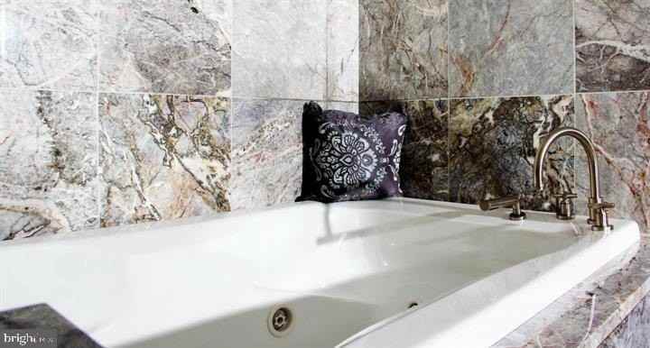 1881 N Nash St Unit 505 #505 - Photo 5 of 32