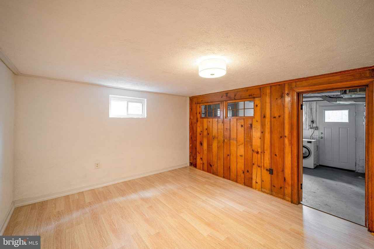 2314 Washington Blvd - Photo 4 of 33