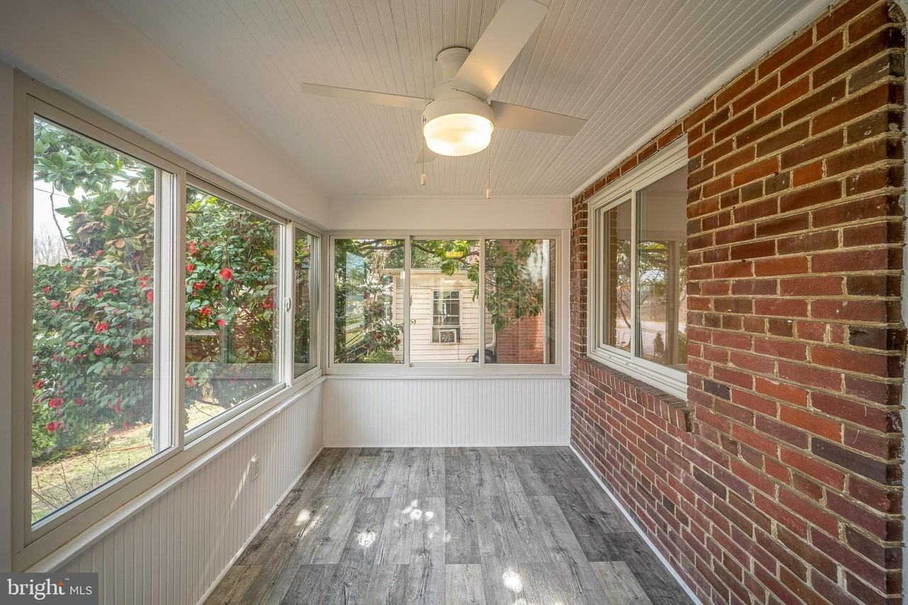 2314 Washington Blvd - Photo 5 of 33