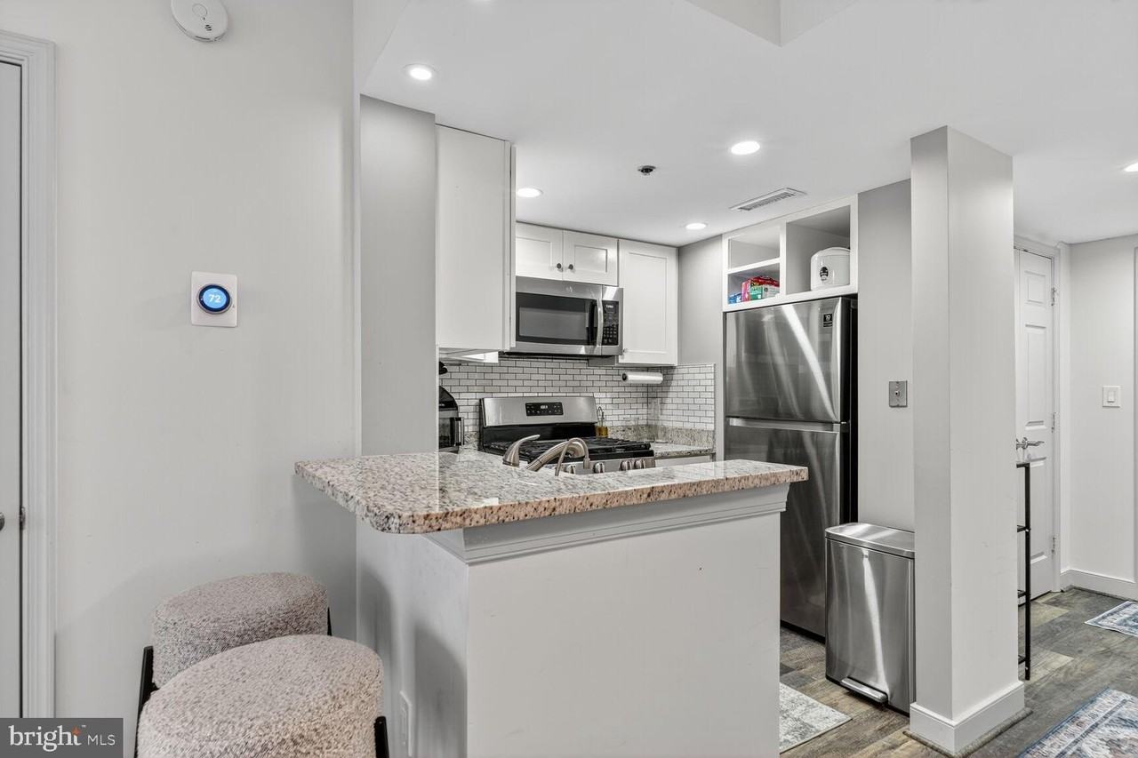 1050 N Taylor St Unit 1-313 #1-313 - Photo 4 of 13