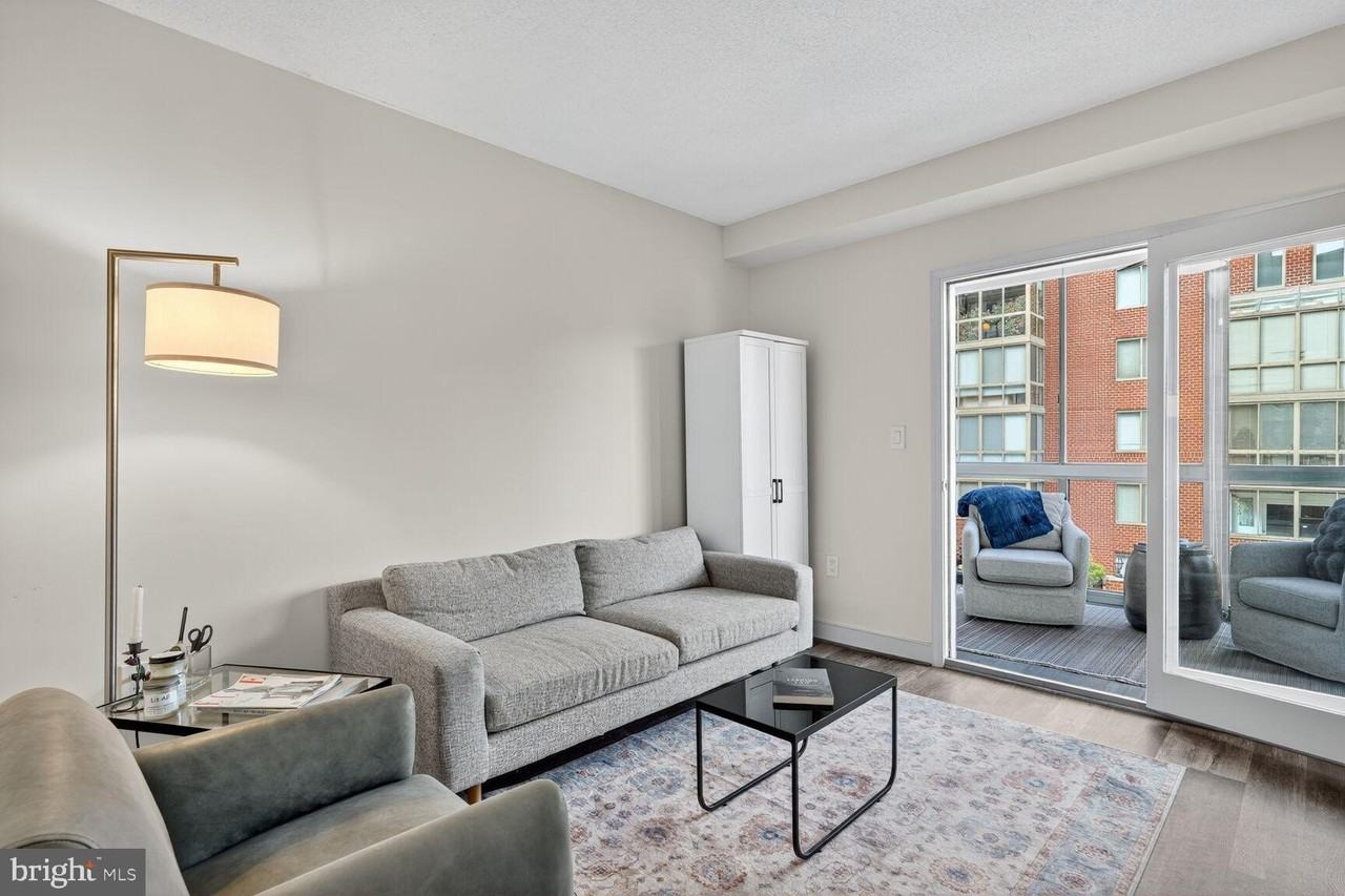 1050 N Taylor St Unit 1-313 #1-313 - Photo 5 of 13