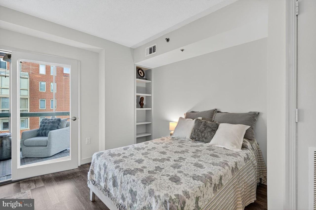 1050 N Taylor St Unit 1-313 #1-313 - Photo 6 of 13