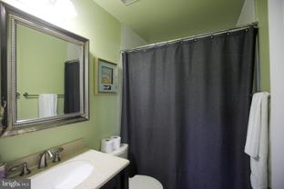 746 S Granada St - Photo 1 of 1