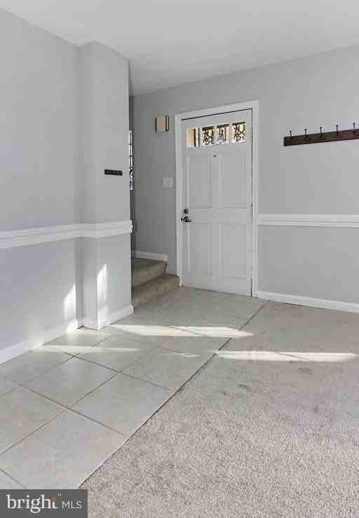 2104 2104 S NELSON Street - Photo 4 of 32