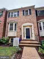 13 Carriage House Cir - Photo 1 of 1
