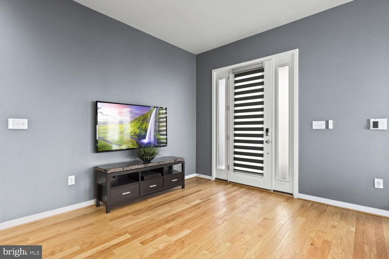 120 Cambria Walk - Photo 4 of 41