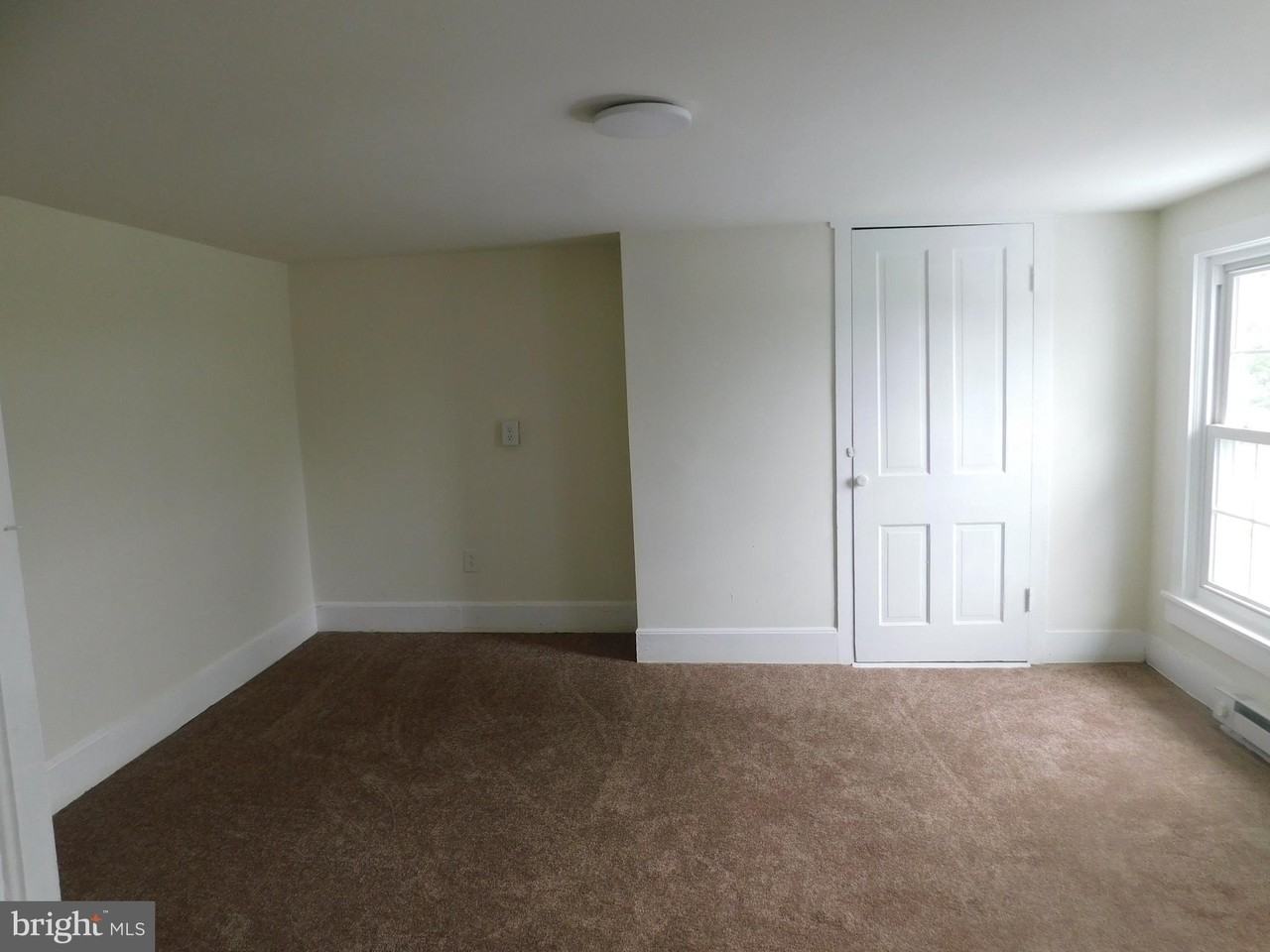 13142 Lord Fairfax Highway - Photo 7 of 19