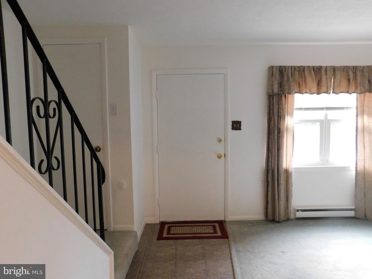 205 Moore Drive - Photo 5 of 17