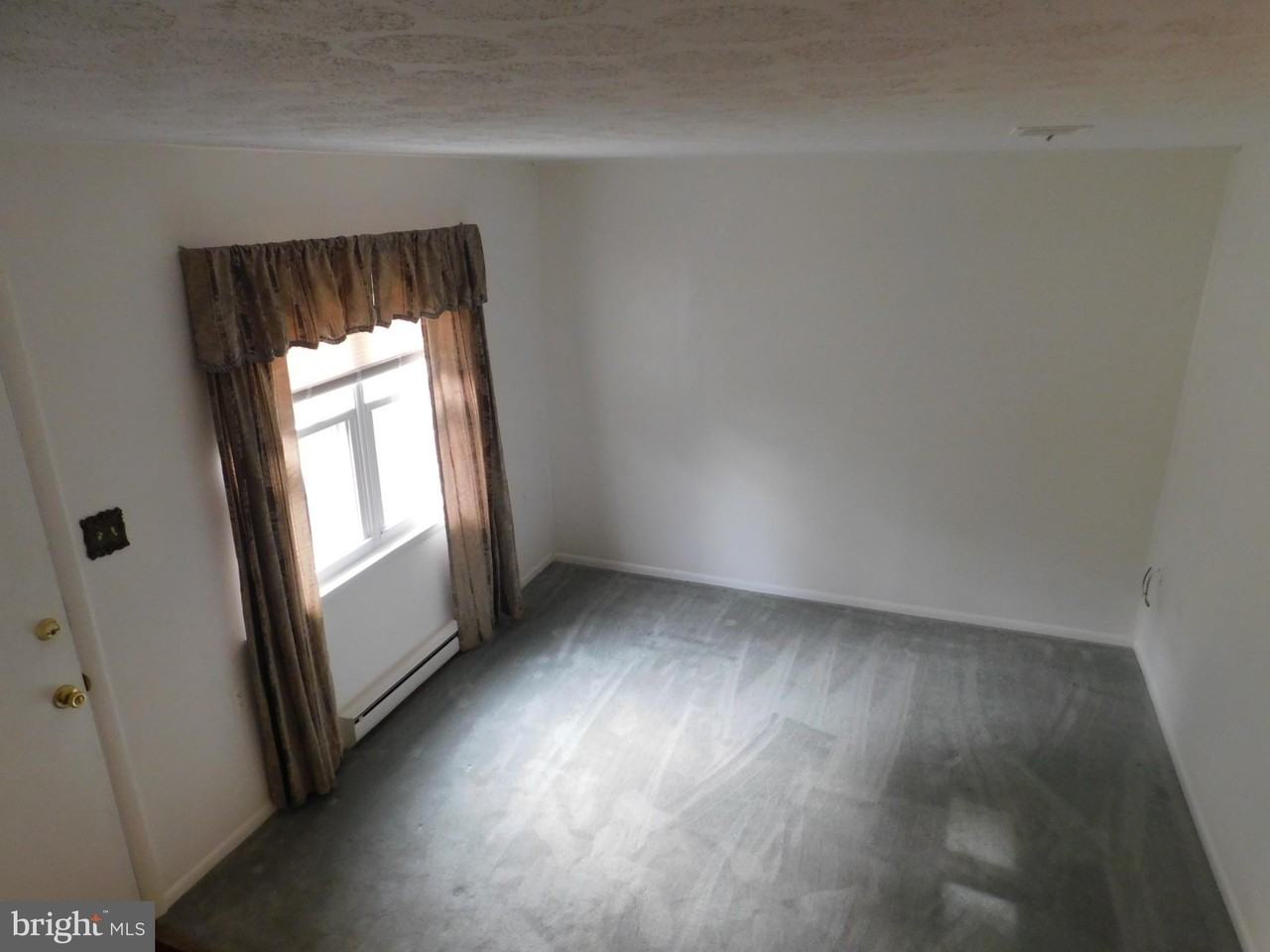 205 Moore Drive - Photo 6 of 17