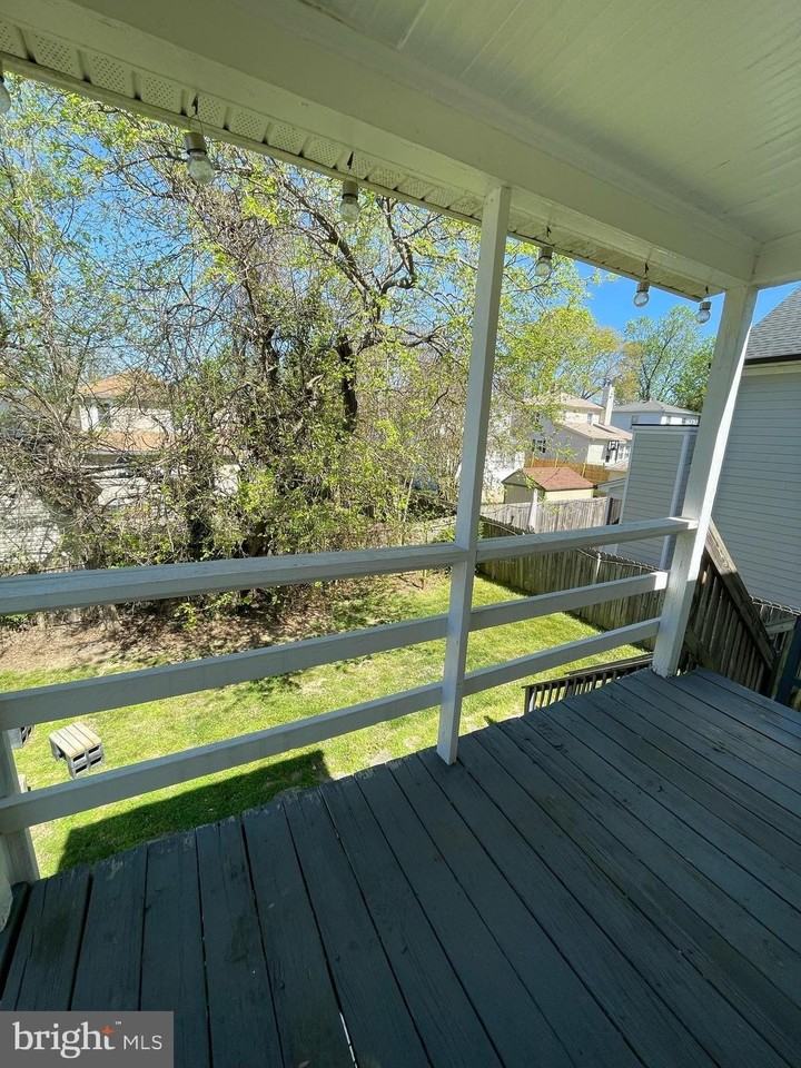 1417 Hanover Street #B - Photo 6 of 12