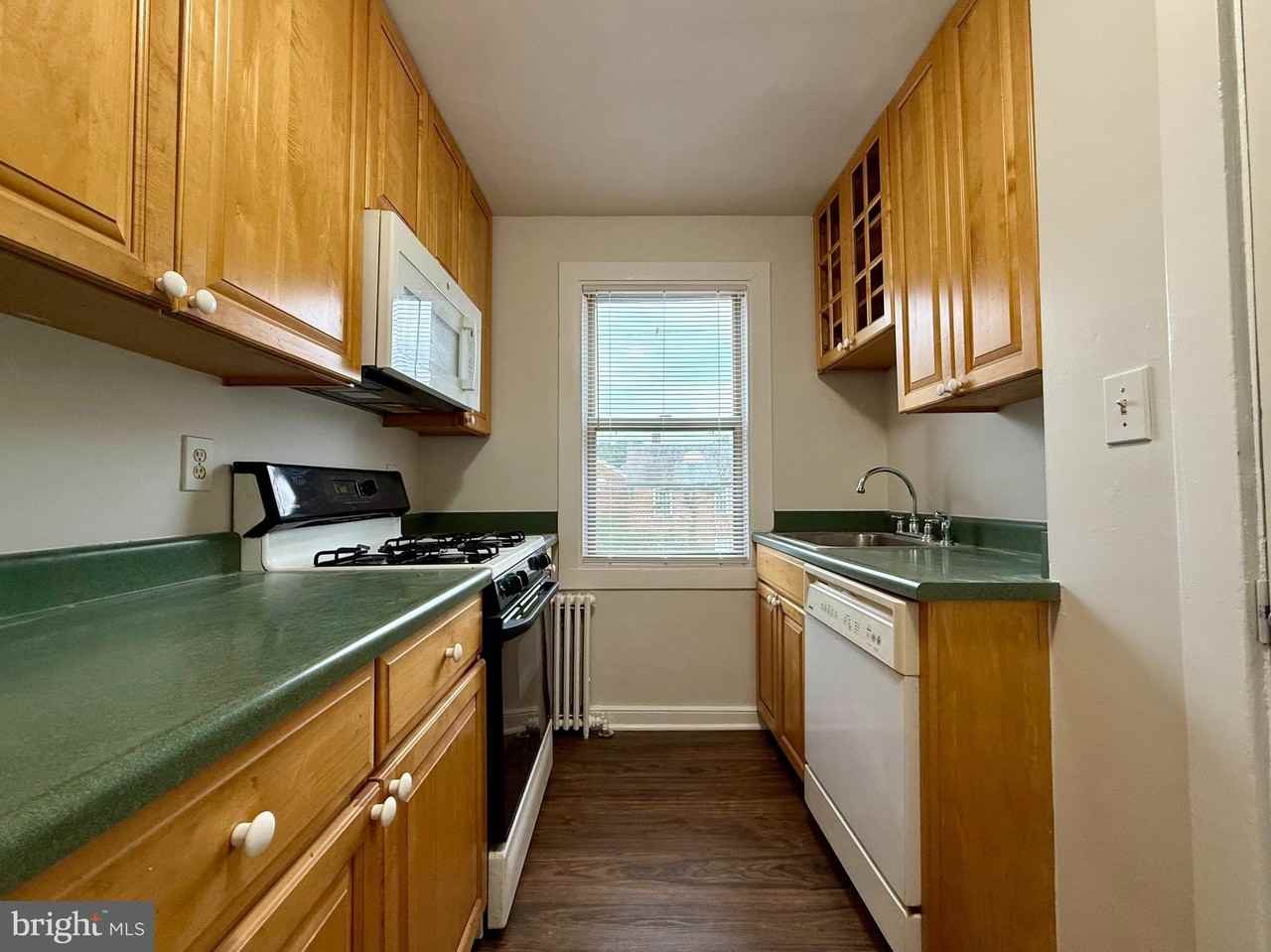 1400 Kenmore Ave Apt A5 #A5 - Photo 4 of 11