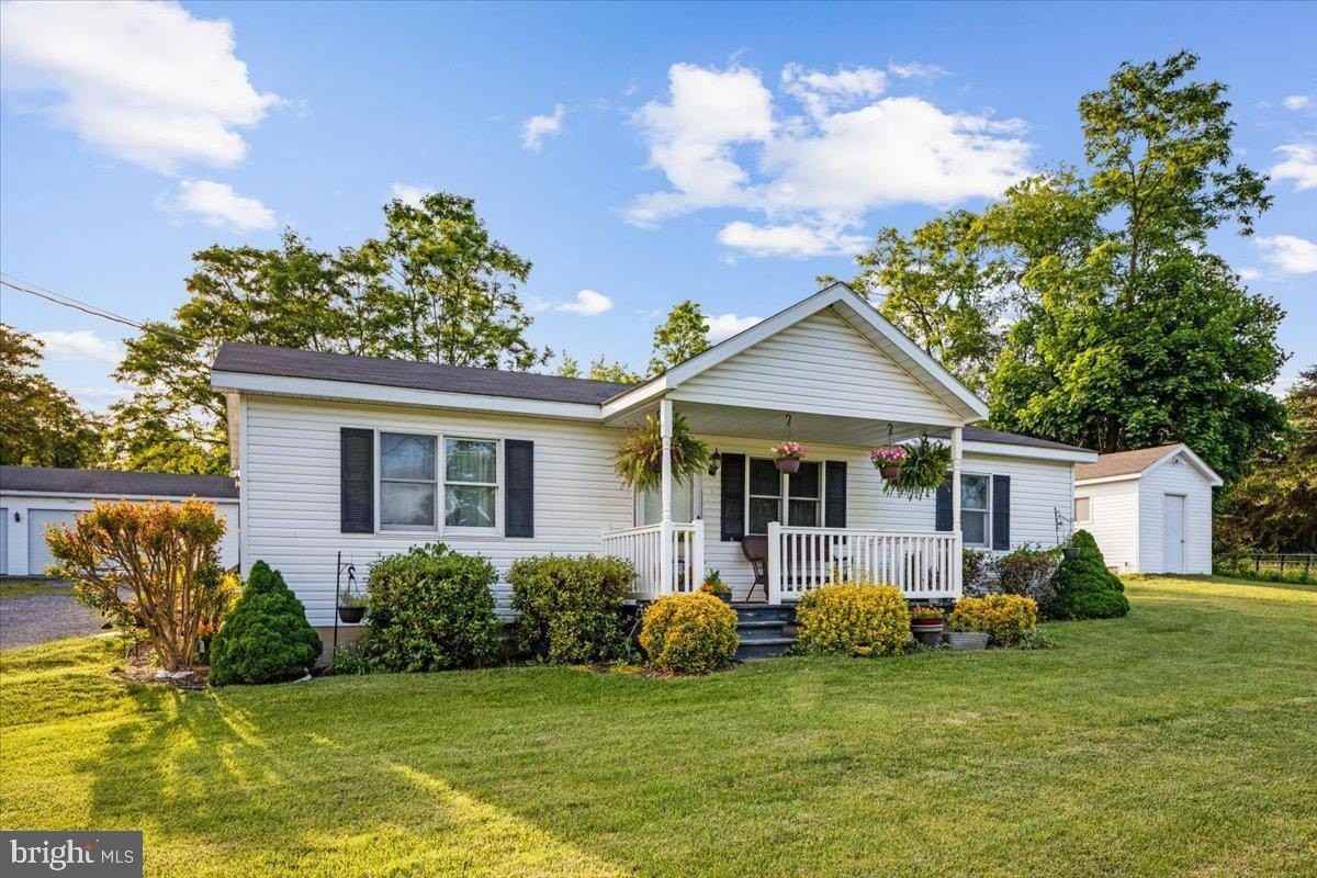 709 Dicks Hollow Road - Photo 2 of 47