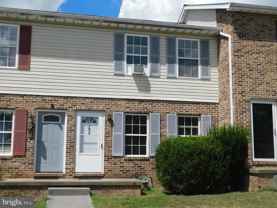 1030 Bridle Ct - Photo 1 of 1
