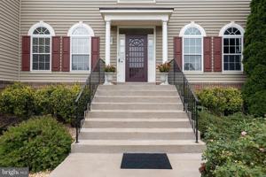 featured image of 114 Nassau Dr