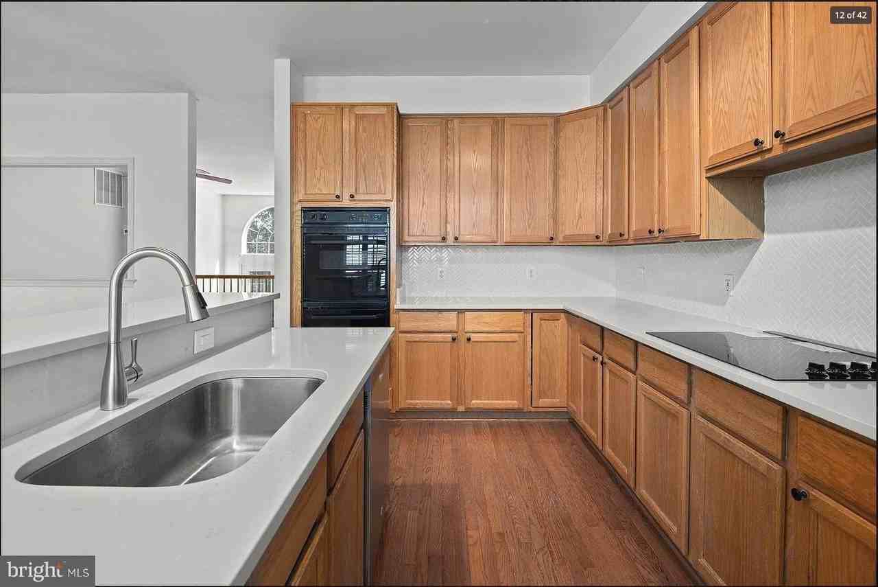 5394 Chieftain Cir - Photo 5 of 42