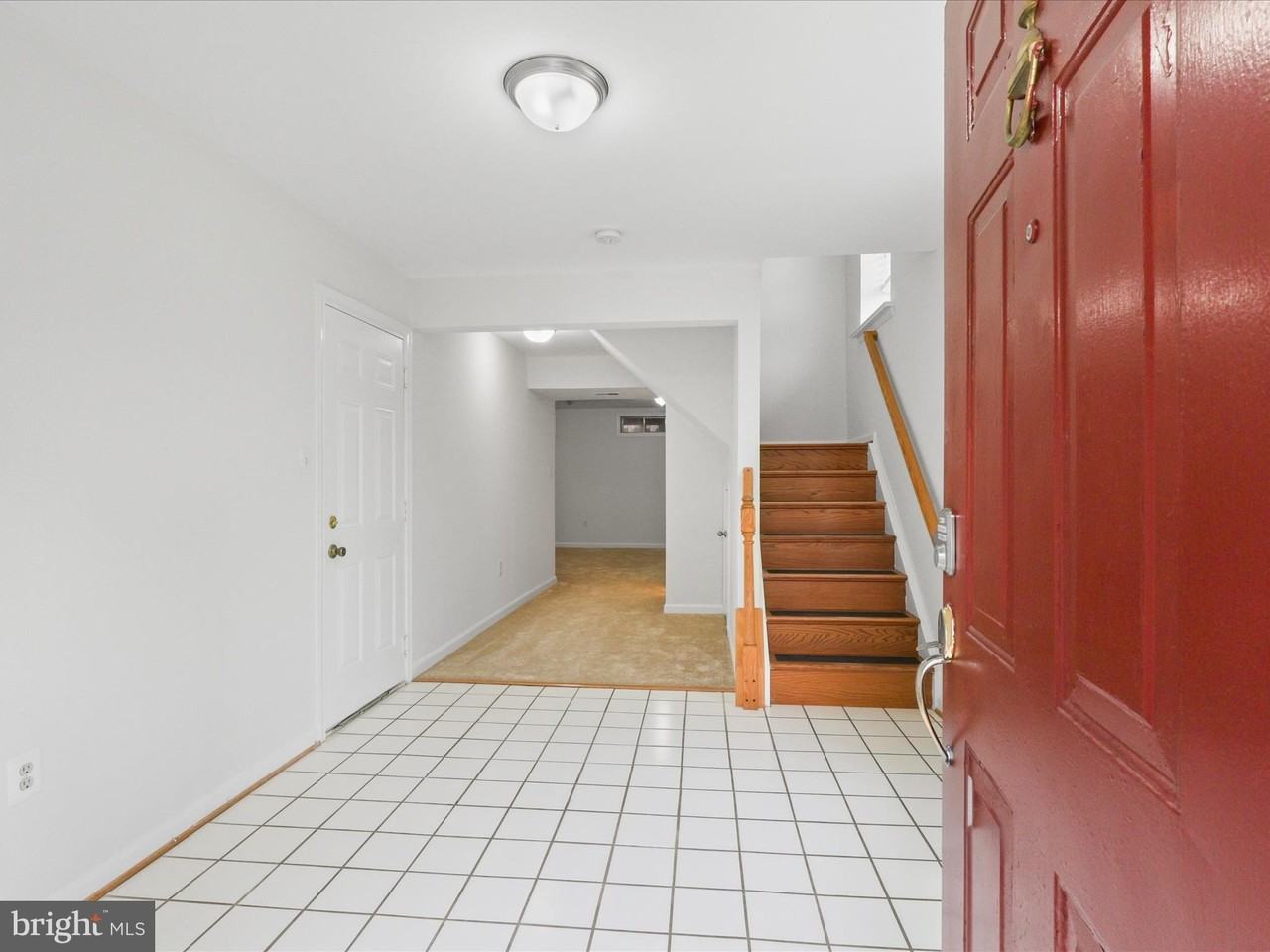 7700 Shadowcreek Ter - Photo 5 of 44