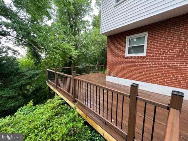 2917 Breezy Ter - Photo 5 of 26