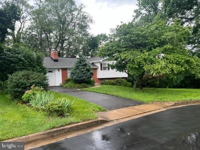 2917 Breezy Ter - Photo 2 of 26