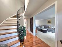 5988 Queenston St - Photo 1 of 1