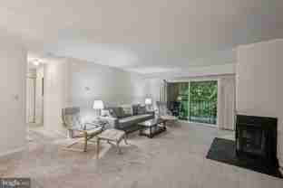 5900 Cove Landing Rd Apt 302 #302 - Photo 1 of 1