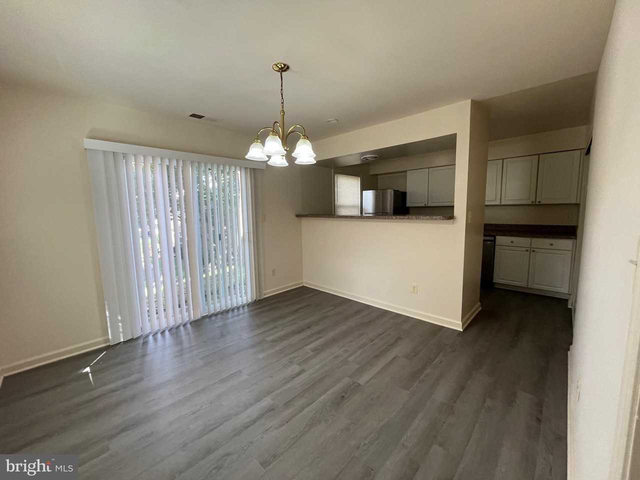 9639 Hagel Cir #28C - Photo 4 of 22