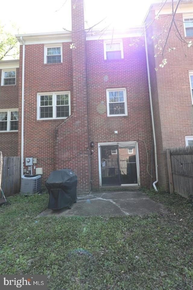 9120 Conservation Way - Photo 2 of 19